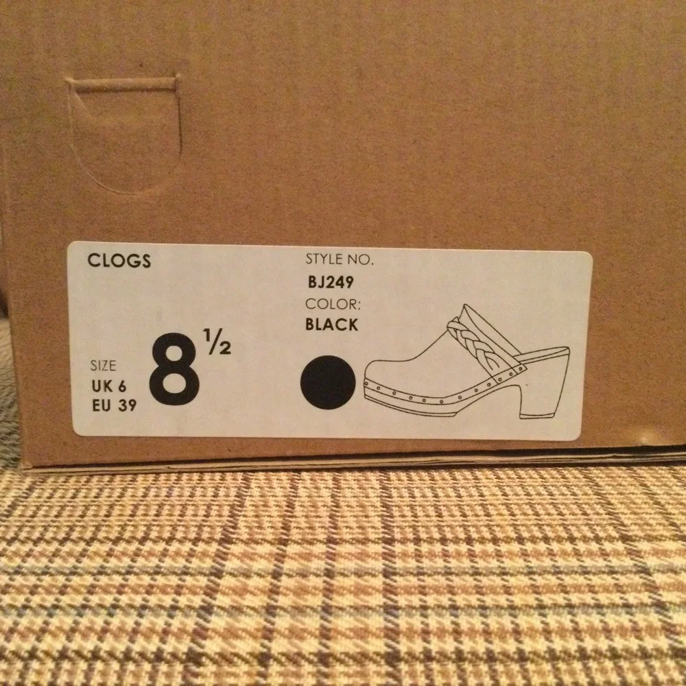 NWT JCREW Clogs Sueded Boho Black Wood Shoes- Size 8.5 Womens - Picture 4 of 9